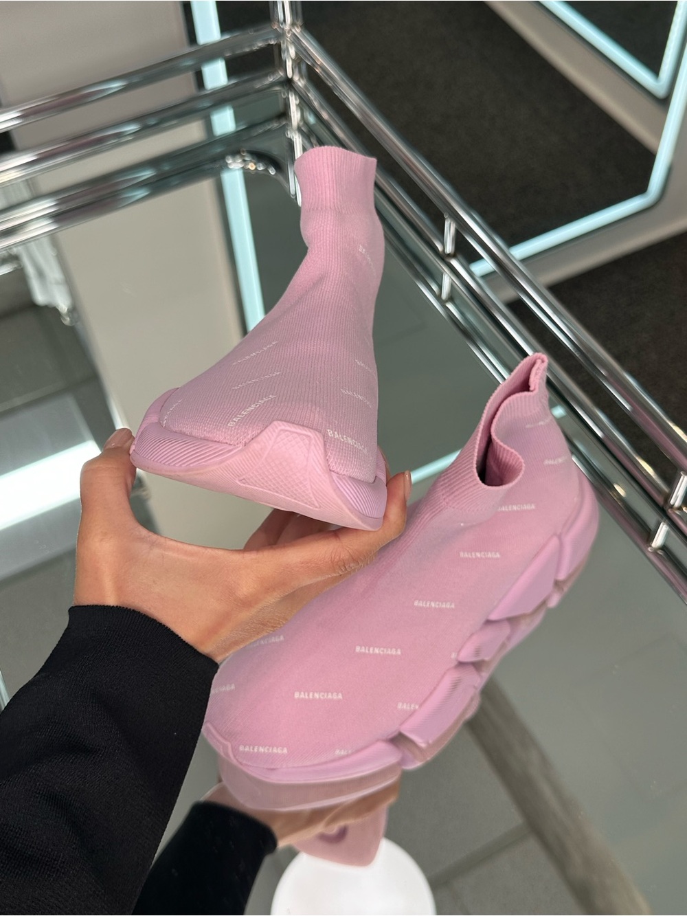 Balenciaga Sneaker - Picture 6 of 12